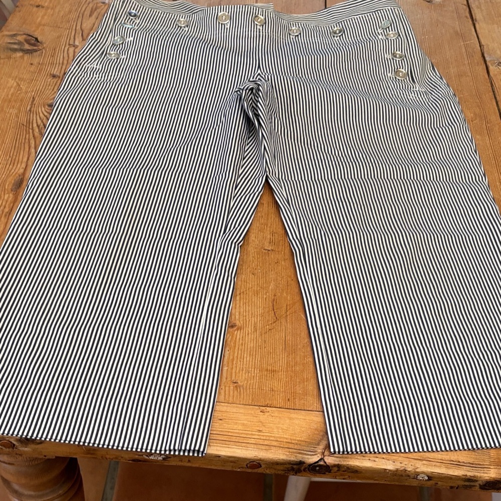 D&G Monochrome Striped Apparel